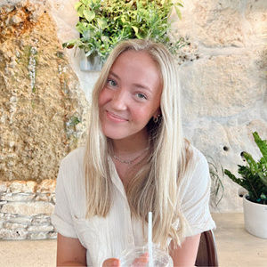 Meet your Posher, Emma kate